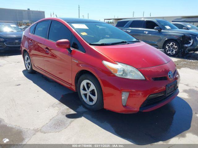  Salvage Toyota Prius