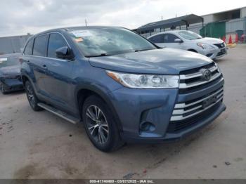  Salvage Toyota Highlander