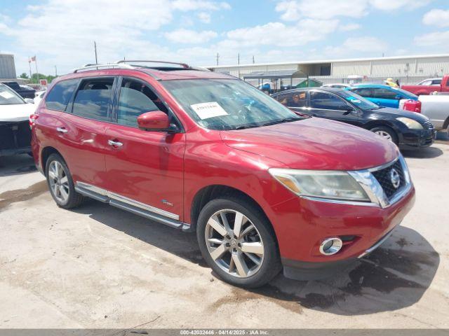  Salvage Nissan Pathfinder