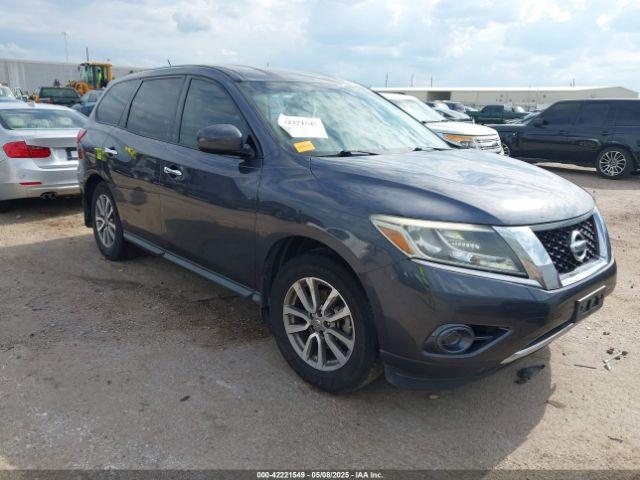  Salvage Nissan Pathfinder