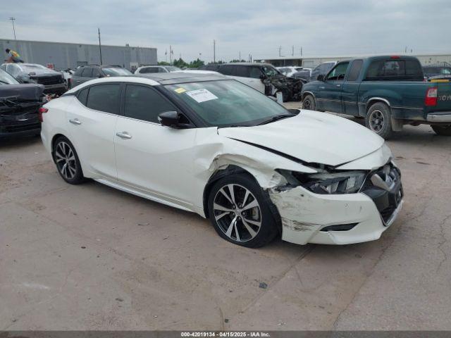  Salvage Nissan Maxima