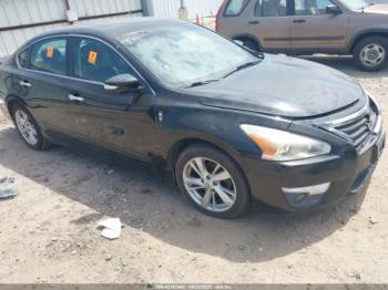 Salvage Nissan Altima