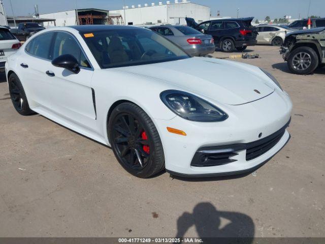  Salvage Porsche Panamera