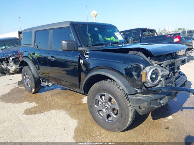  Salvage Ford Bronco