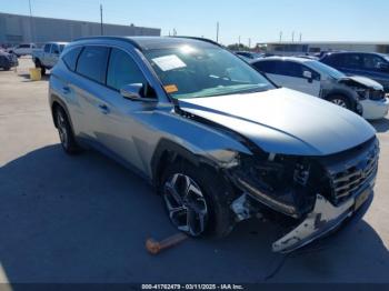  Salvage Hyundai TUCSON