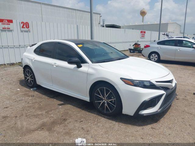  Salvage Toyota Camry