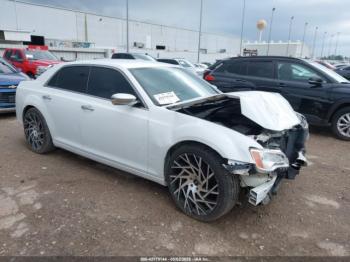  Salvage Chrysler 300