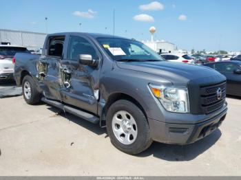  Salvage Nissan Titan