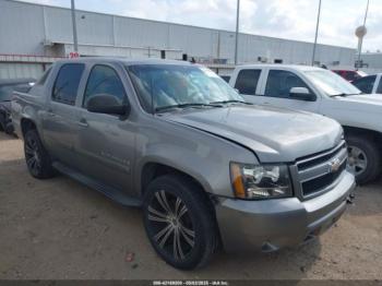 Salvage Chevrolet Avalanche 1500