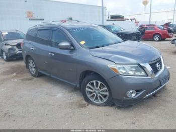  Salvage Nissan Pathfinder