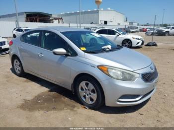  Salvage Kia Forte
