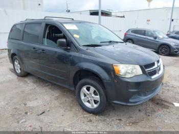  Salvage Dodge Grand Caravan
