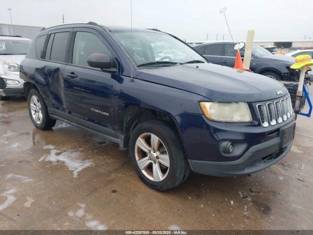  Salvage Jeep Compass