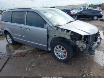  Salvage Chrysler Town & Country