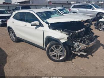  Salvage Mercedes-Benz GLA