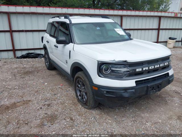  Salvage Ford Bronco