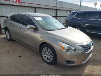  Salvage Nissan Altima