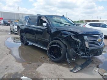  Salvage Chevrolet Suburban 1500