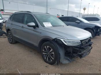  Salvage Volkswagen Tiguan