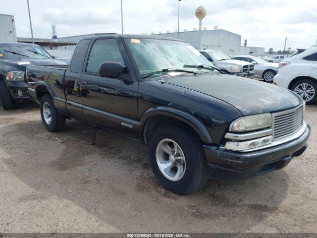  Salvage Chevrolet S-10