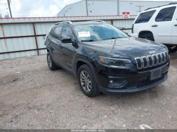  Salvage Jeep Cherokee