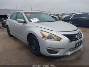  Salvage Nissan Altima