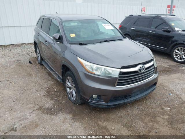  Salvage Toyota Highlander