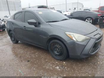  Salvage Toyota Yaris