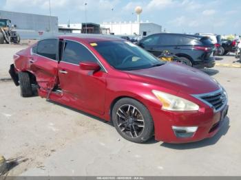  Salvage Nissan Altima