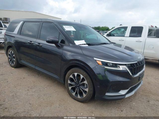  Salvage Kia Carnival