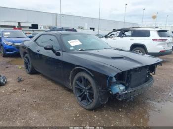  Salvage Dodge Challenger