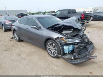  Salvage Lexus Es