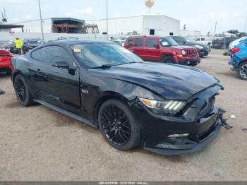  Salvage Ford Mustang