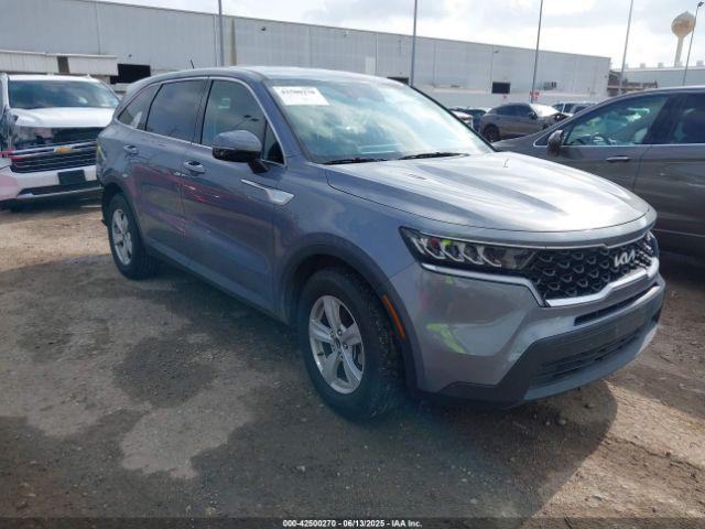  Salvage Kia Sorento