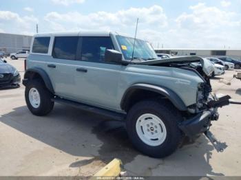  Salvage Ford Bronco