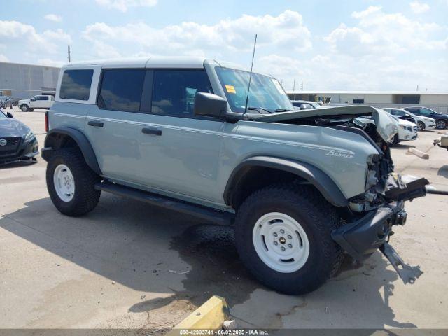  Salvage Ford Bronco
