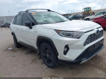  Salvage Toyota RAV4
