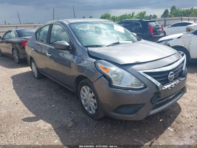  Salvage Nissan Versa