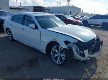  Salvage INFINITI Q70L