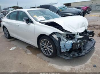  Salvage Lexus Es