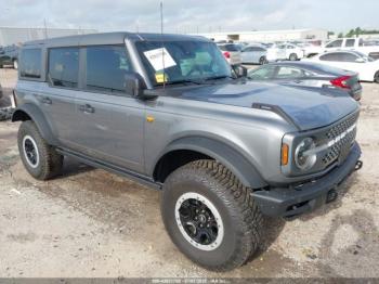 Salvage Ford Bronco