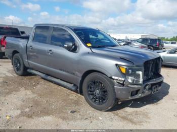  Salvage Nissan Titan