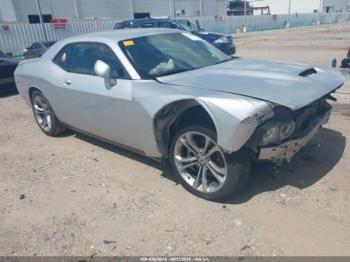  Salvage Dodge Challenger
