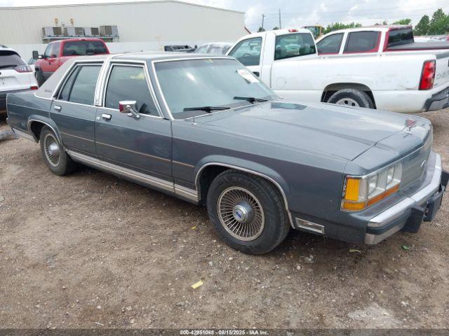  Salvage Ford Crown Victoria