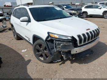  Salvage Jeep Cherokee