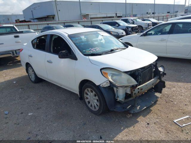  Salvage Nissan Versa