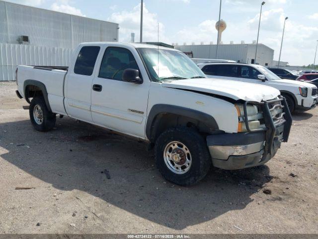  Salvage Chevrolet Silverado 2500