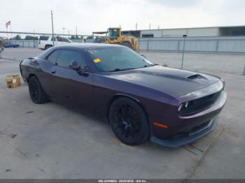  Salvage Dodge Challenger