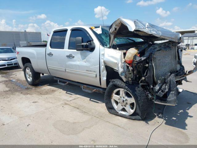  Salvage Chevrolet Silverado 2500