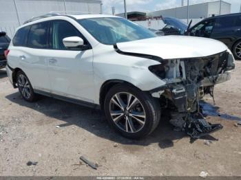  Salvage Nissan Pathfinder